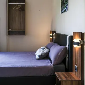  Lodge Step-in