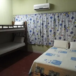  Hotel Summer