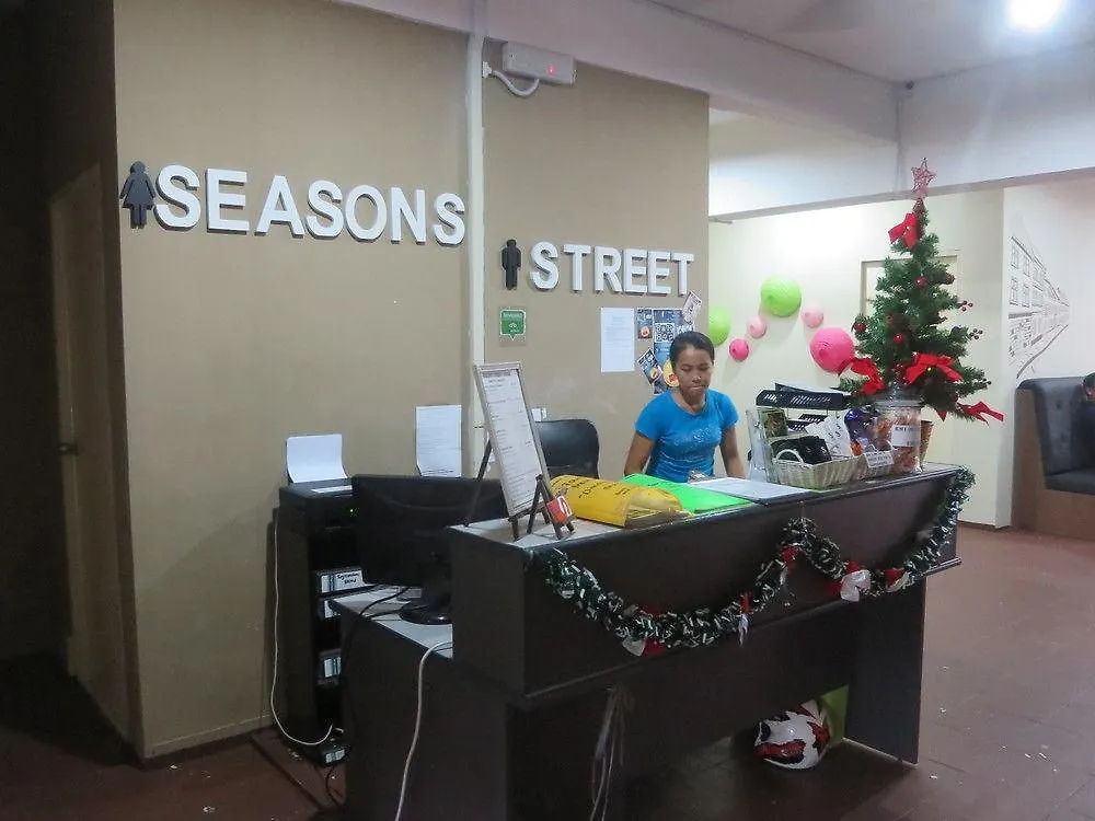 Seasons Street Lodge Kota Kinabalu Malezya
